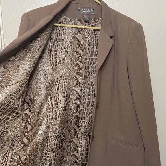 Norton McNaughton Light Brown Blazer - Picture 5 of 6